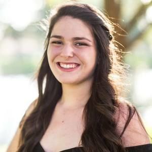 Meet your Posher, Alexis